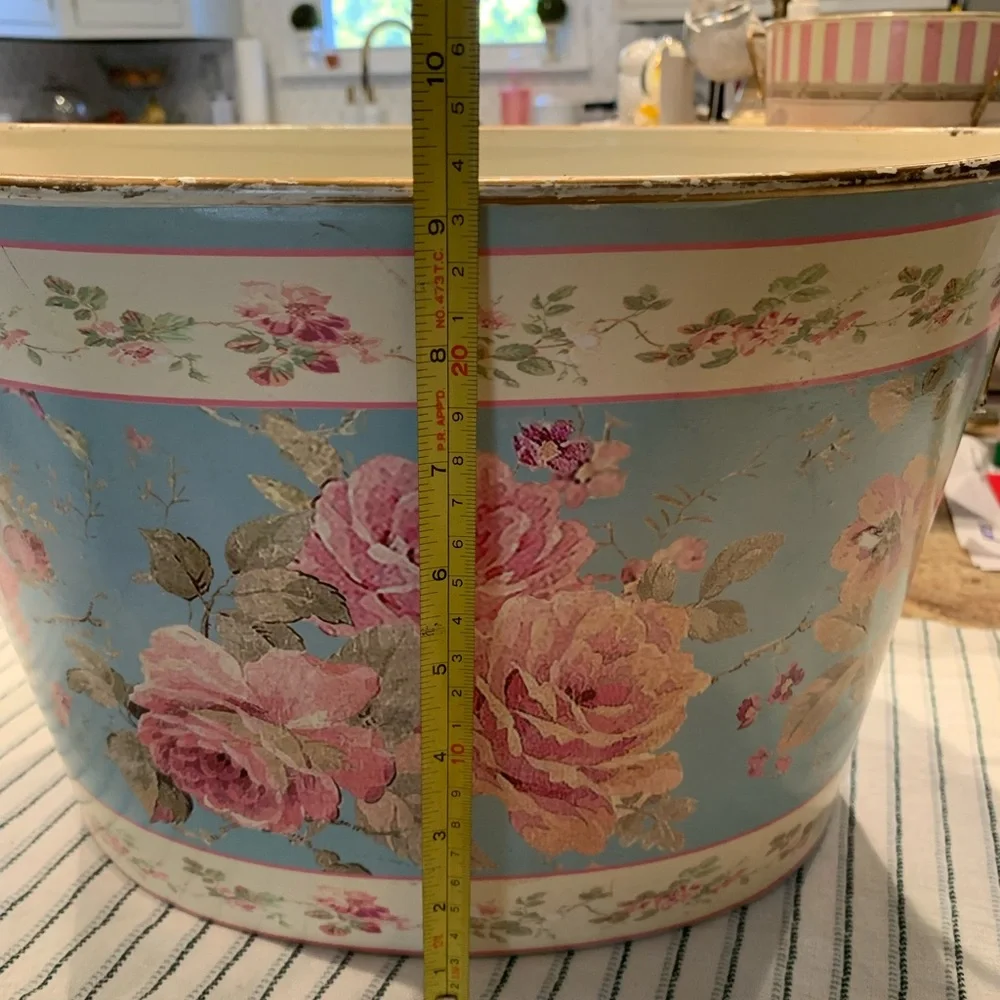 Vintage Metal Toleware Bucket with Handle Floral Pattern with gold Round